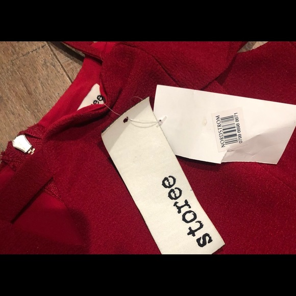 STOREE brand drop shoulder/cold shoulder dress - Picture 6 of 9